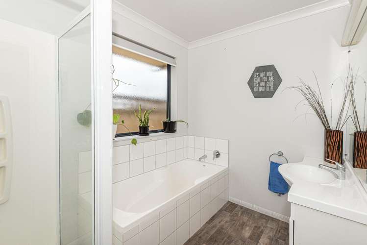 26 Lochiel Place Te Kamo_8