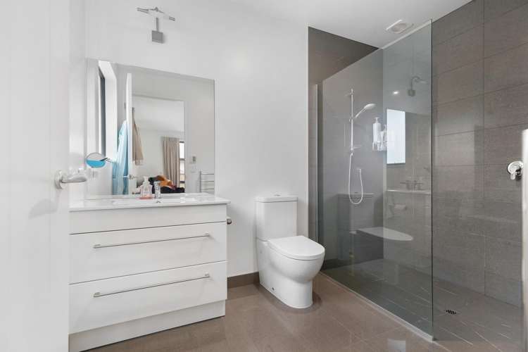 61 Risinghurst Terrace Lower Shotover_7