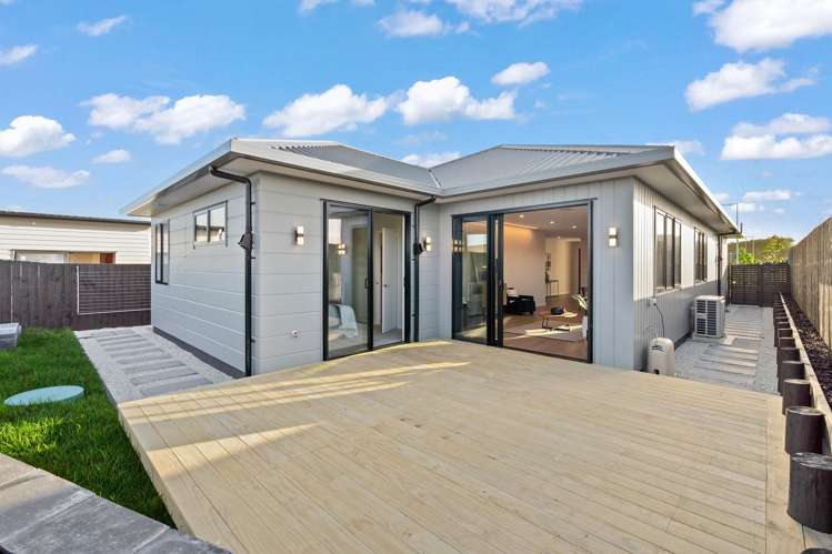 98 Huanui Drive Orewa_25