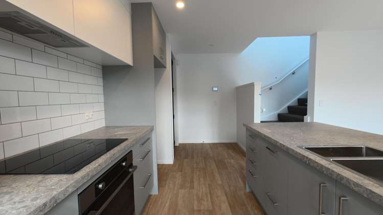 1/63 Hinemoa Avenue 11209_4