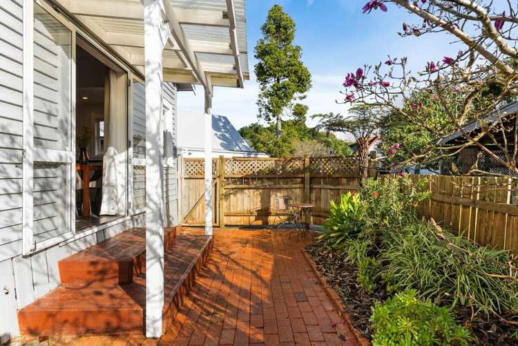 105 Glendale Road Glen Eden_19