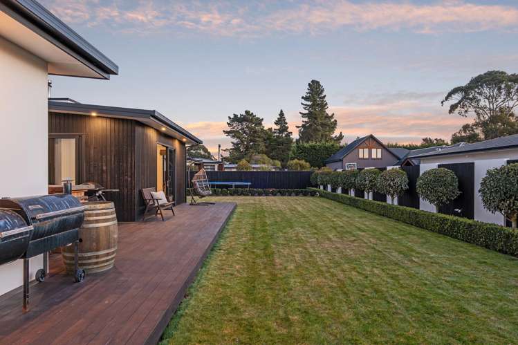 13 Carnaveron Drive Lincoln_15