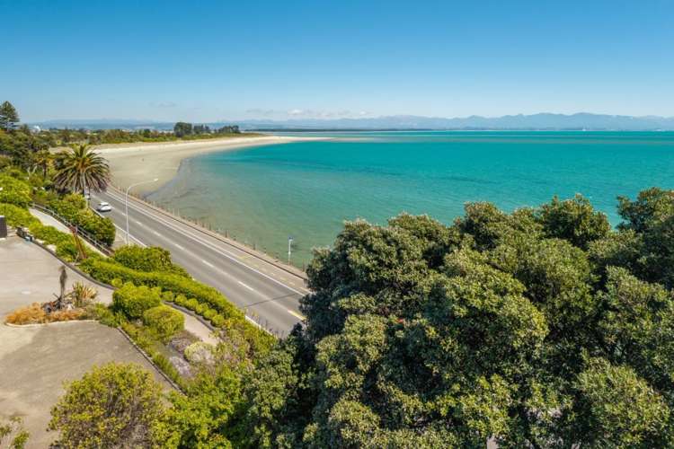 551 Rocks Road_0