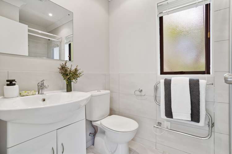 49a Flaxdale Street Birkdale_10