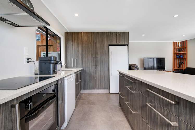 207 Mangakura Road Helensville_2