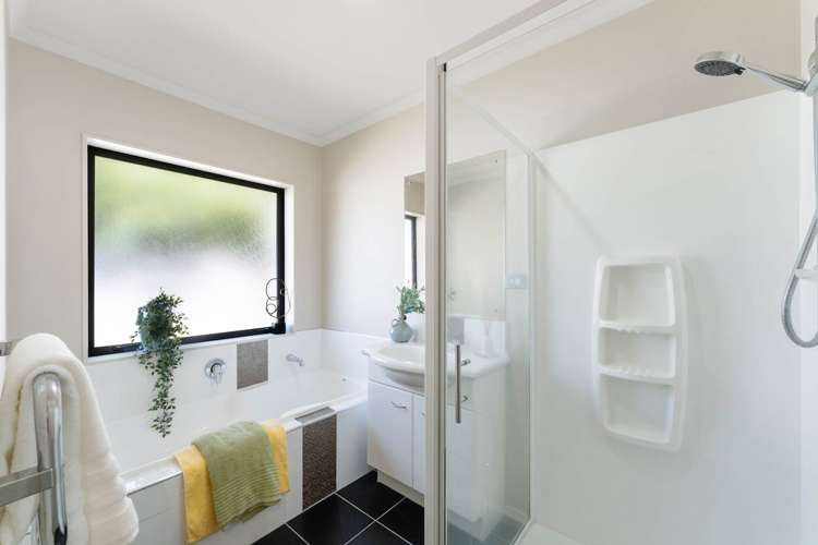 8 Carol Lee Place Albany_20