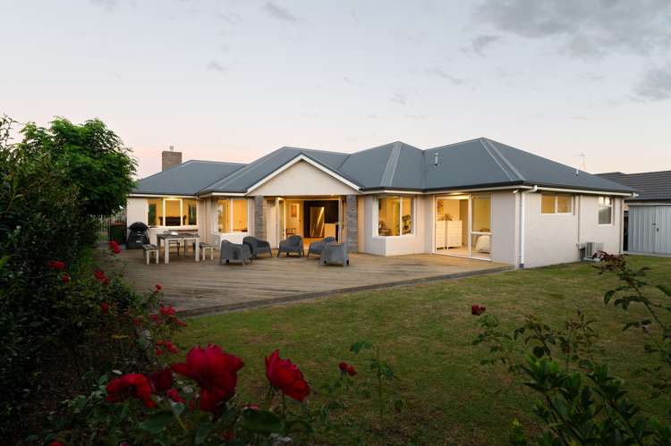 88 Huntington Drive Huntington_1