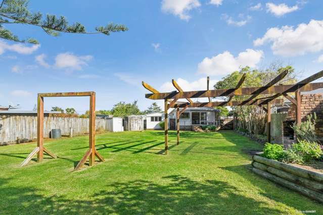 57 Shelly Bay Road Beachlands_1