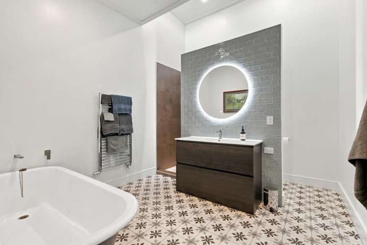 10 High Street Frankton_11