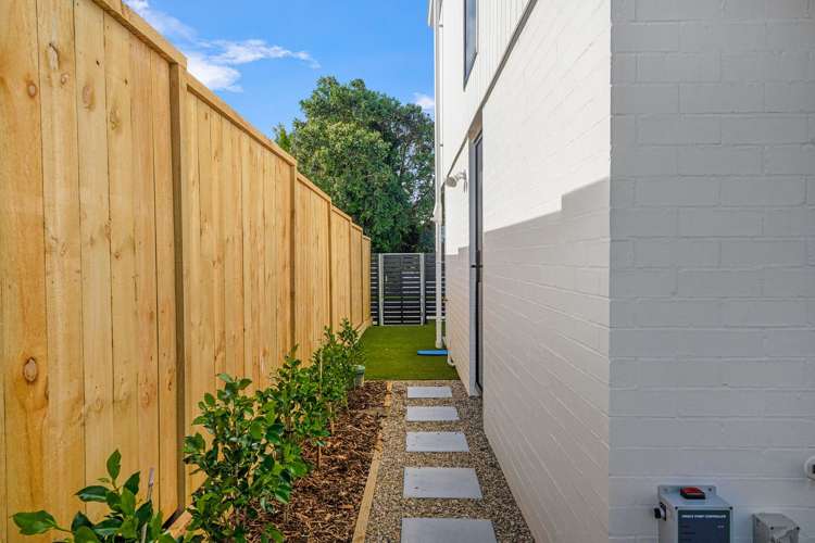 2/11 Paramu Avenue Birkdale_15