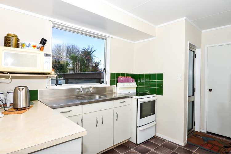 213a Tuhikaramea Road Dinsdale_2