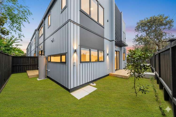 42d Church Road Mangere Bridge_16