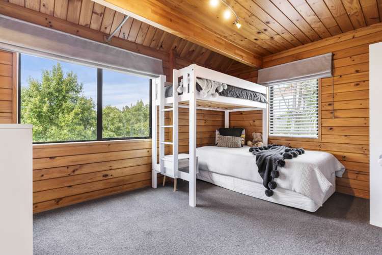 2/597 East Coast Road Browns Bay_7