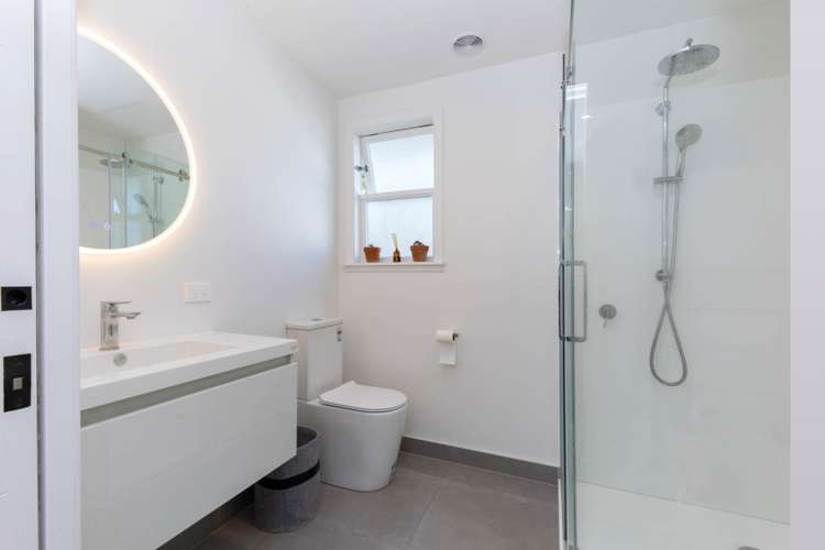 1/4 Godley Road Green Bay_12