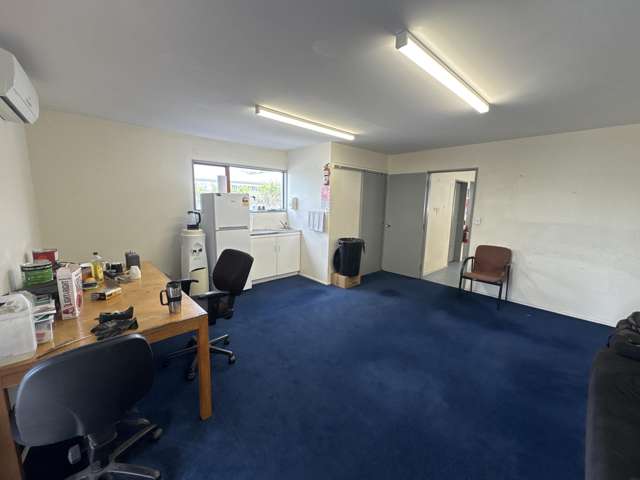 Rear/17 Toop Street Seaview_3