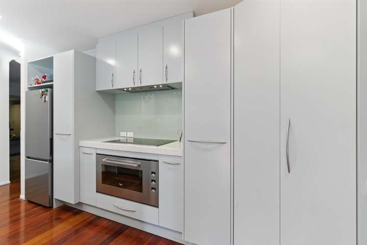 26e Wylie Street Glenholme_3