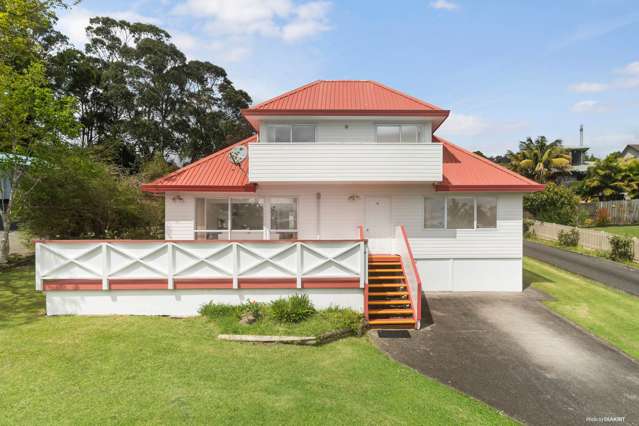 770m² Freehold Landholding Near the Beach