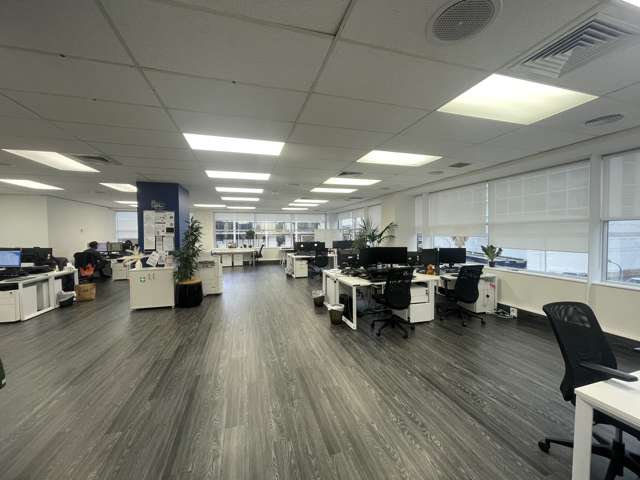 Fitted Manukau office space