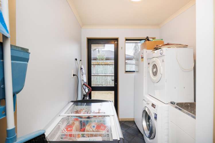 12 Walnut Grove Kelvin Grove_19