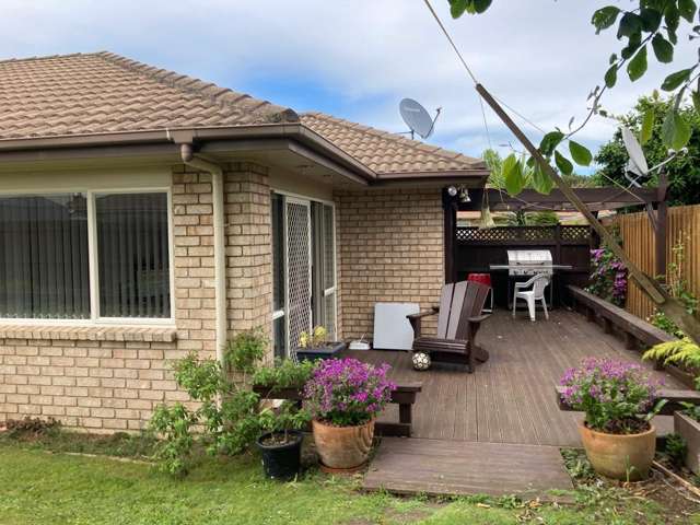 8 Montilla Place Manurewa_2