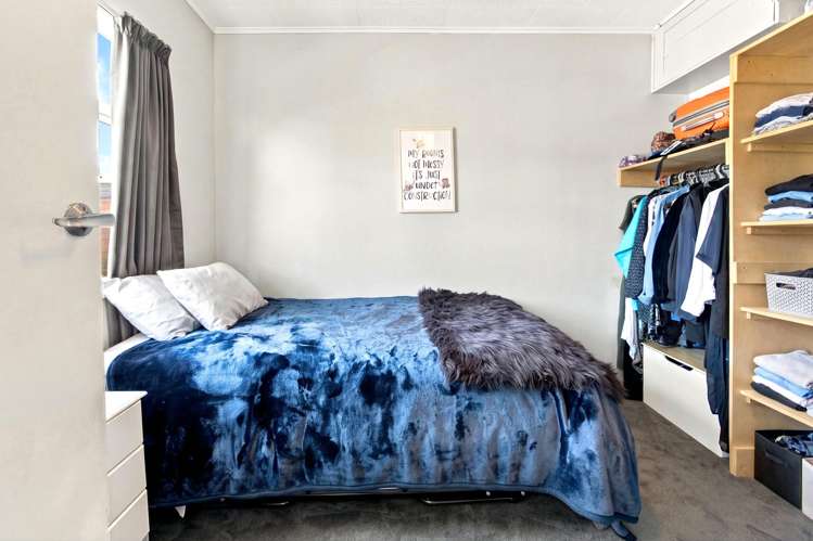 64 Cuffs Road Wainoni_14