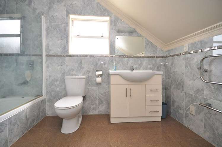 42 Subritzky Avenue Mount Roskill_16