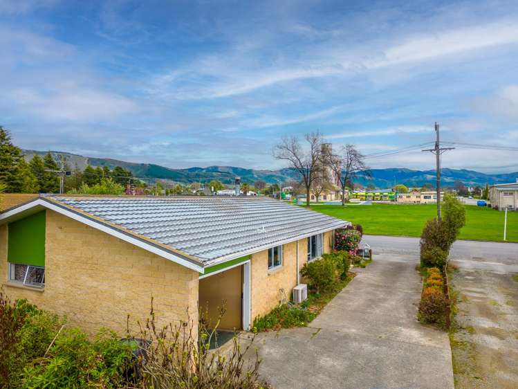 33 John Street Waimate_8