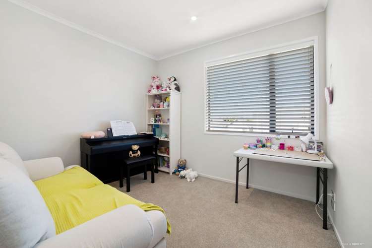 2 Weta Road Hobsonville_15