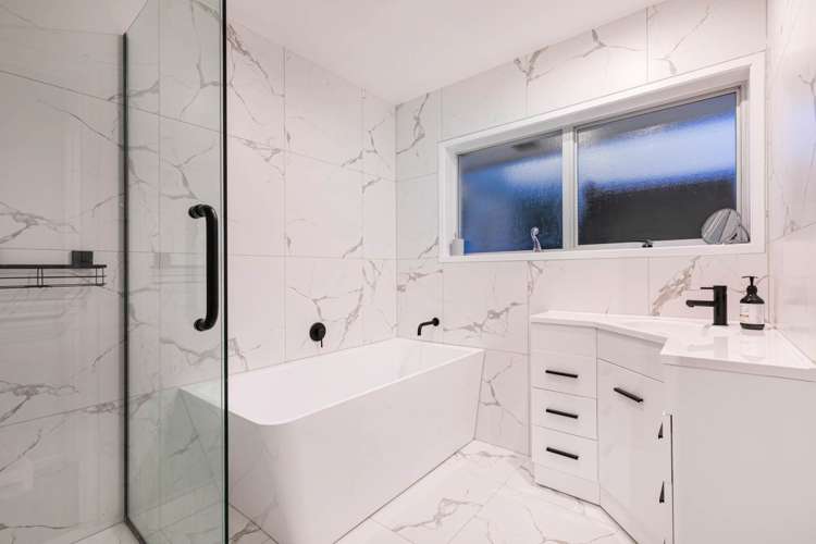 7 Tauhinu Road Greenhithe_16