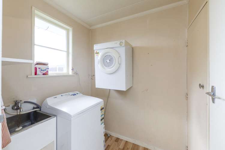 17 Cavendish Crescent Awapuni_12