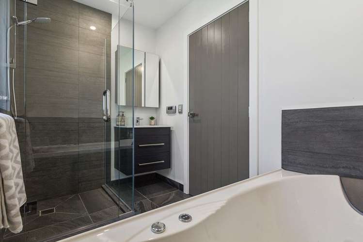 16a Longitude Place Whitby_18