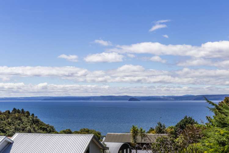 6 Turangitukua Terrace Kuratau_6