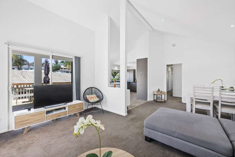 11 Kestrel Heights Arkles Bay_6