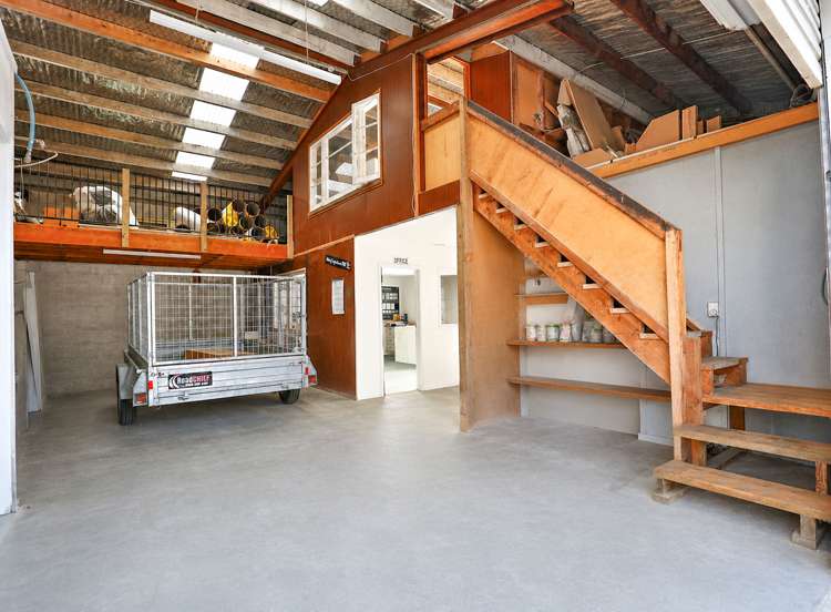 80 Clayton Road Mangakakahi_17