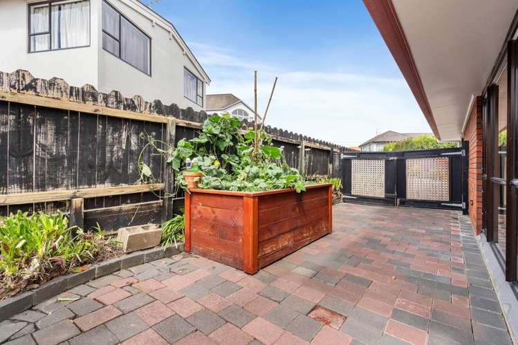 1/19 Waller Avenue Bucklands Beach_23