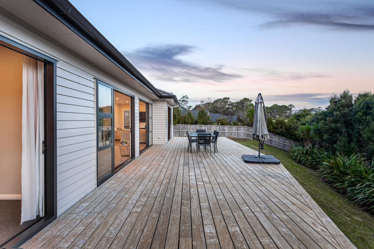 42 Leebank Crescent Riverhead_20