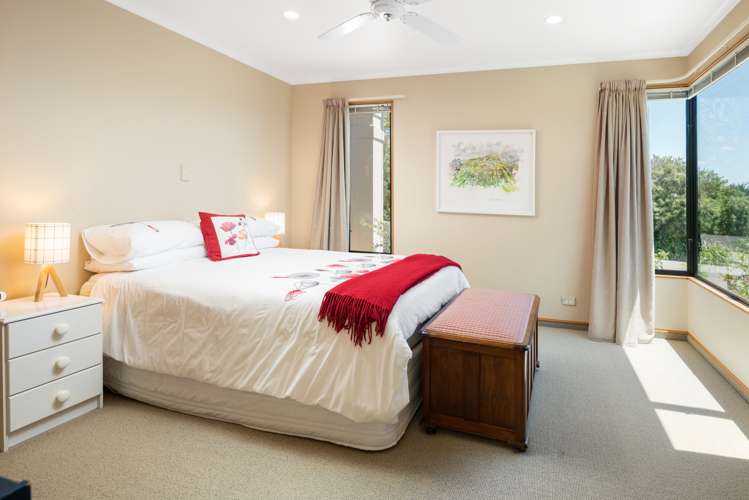 10 Ridgetop Rise Fairhall_17