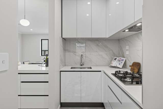 2 Ballyalton Crescent Flat Bush_3