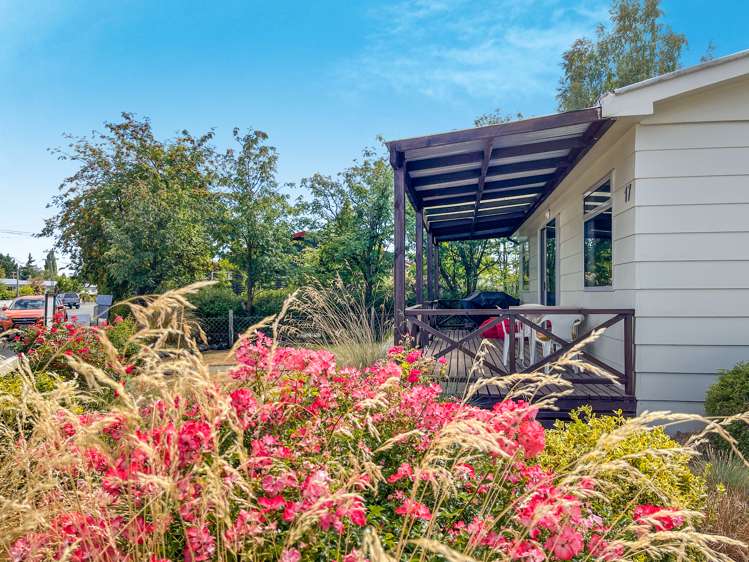 17 Maryburn Road Twizel_16