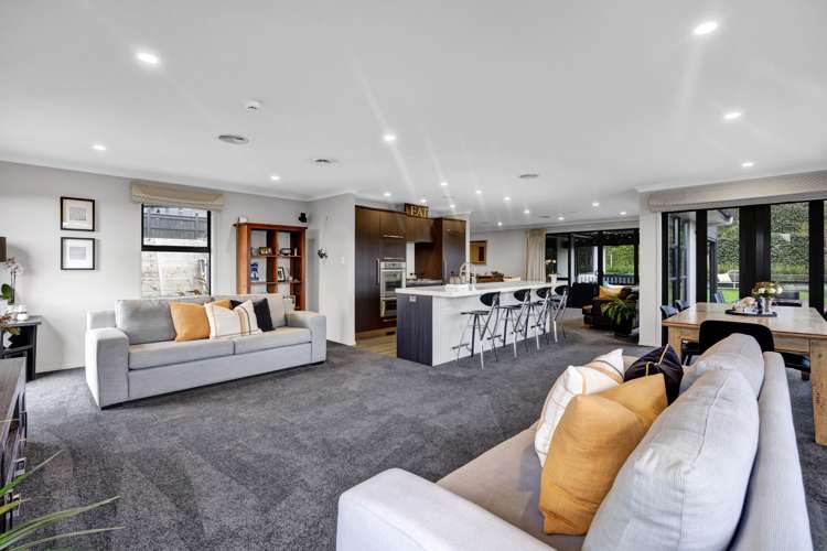 4 Manukaka Heights Hurdon_8