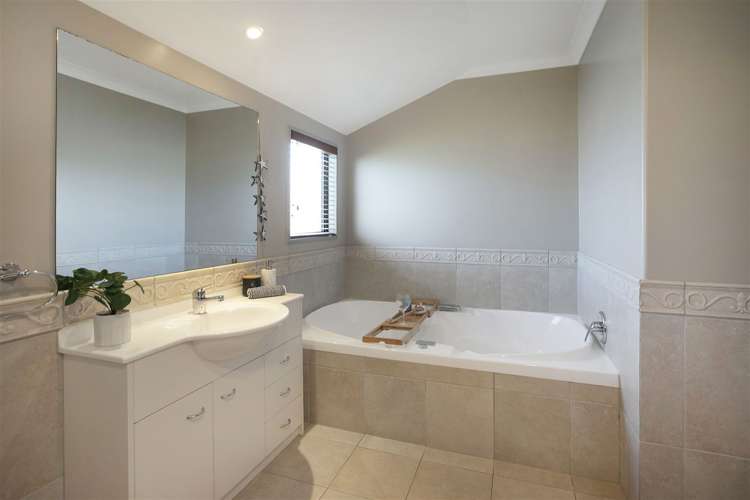 6 Primrose Hill Lane Casebrook_21