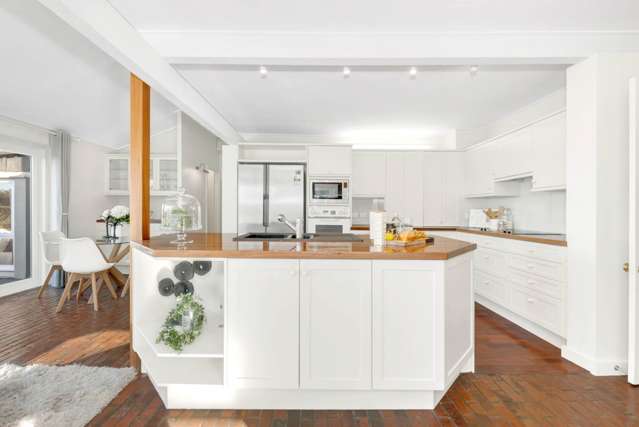 281 Point View Drive Shamrock Park_4