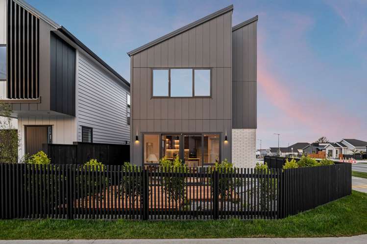 98 Parish Drive_4