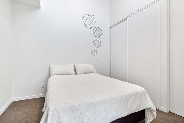 369 Murphys Road Flat Bush_5