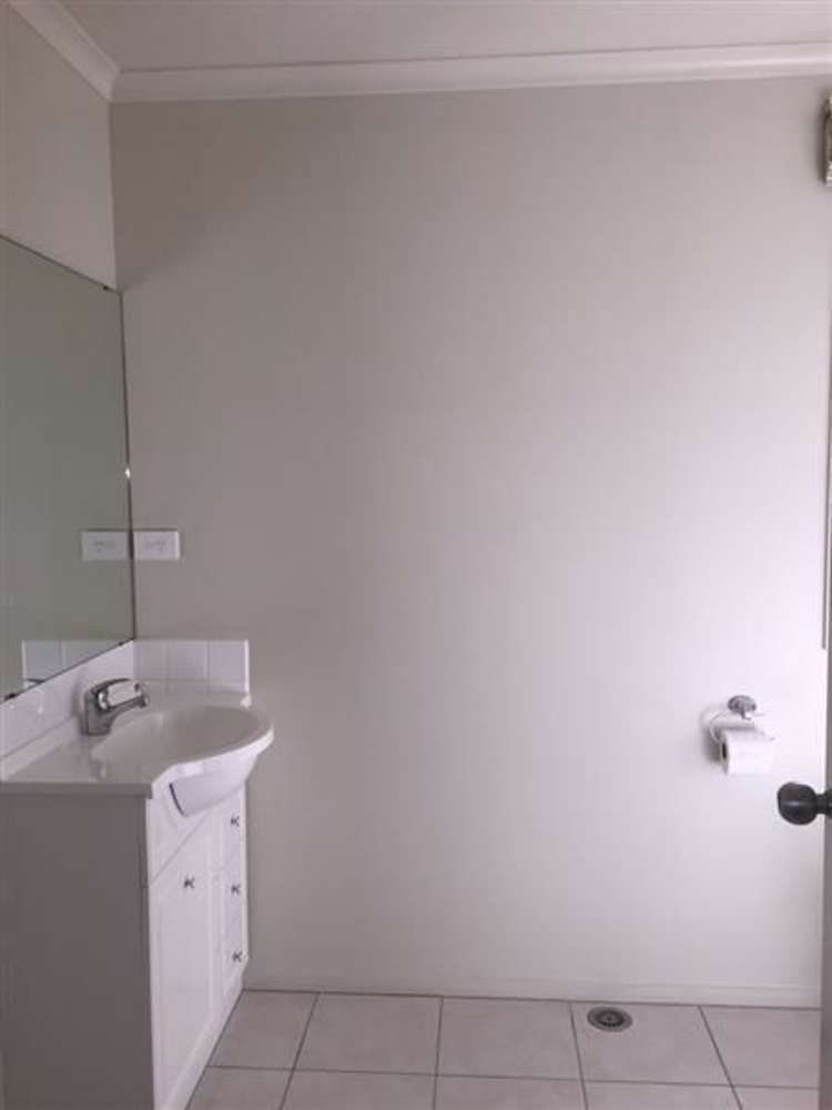 11 Sires Parkway Takanini_4