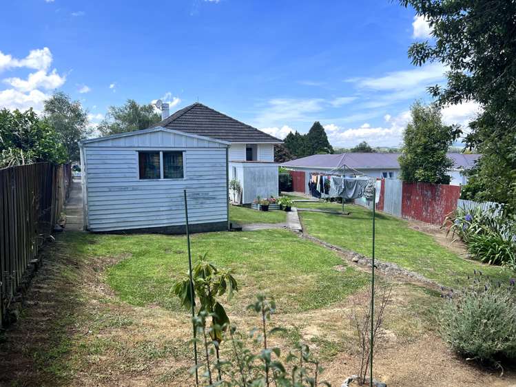 5 Guy Street Dannevirke_21