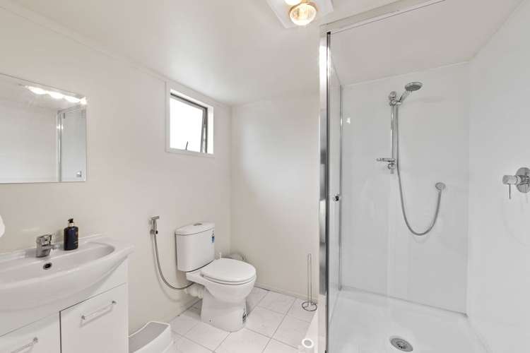 4 Ashley Avenue Mangere East_16