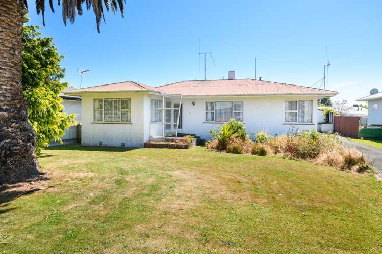 5 Belvedere Crescent Takaro_17
