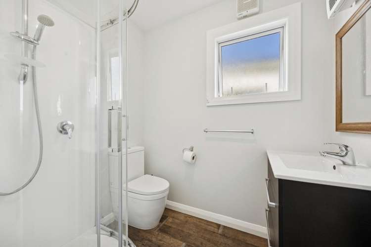 16 Chambers Street North East Valley_15