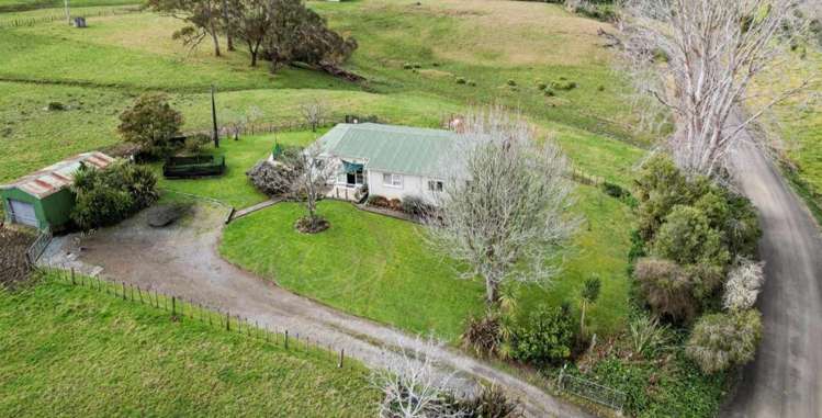 2192 Omana Road 2080_16